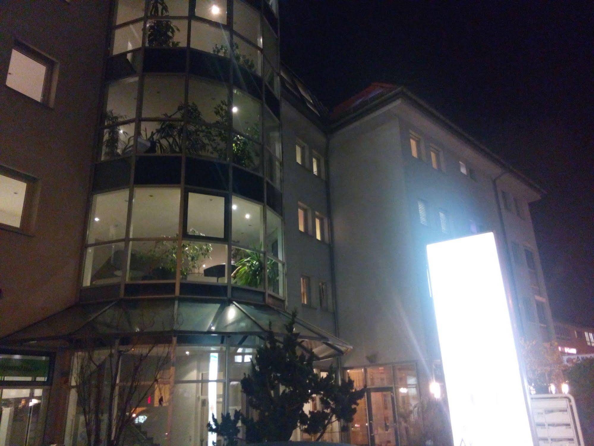 Central Hotel Winnenden Eksteriør billede