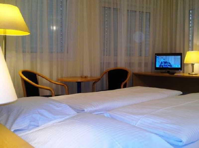 Central Hotel Winnenden Eksteriør billede
