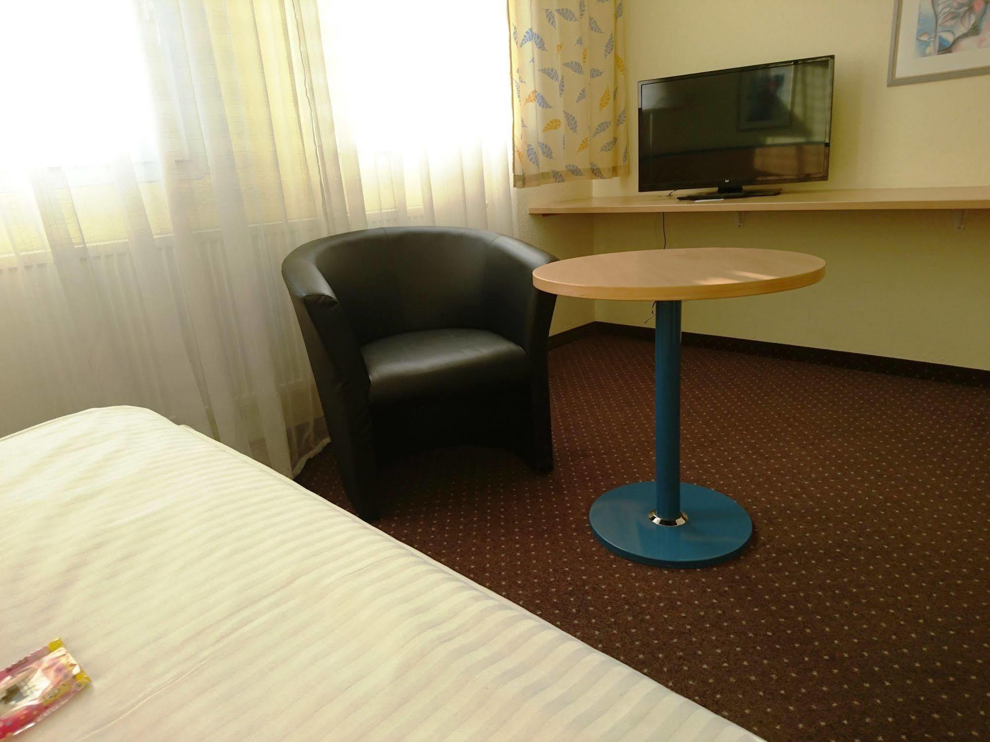 Central Hotel Winnenden Eksteriør billede